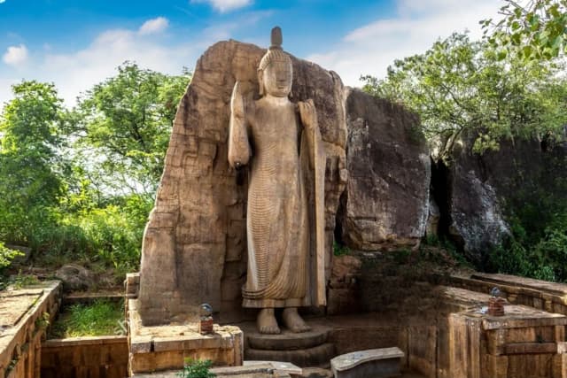 Anuradhapura to Sigiriya