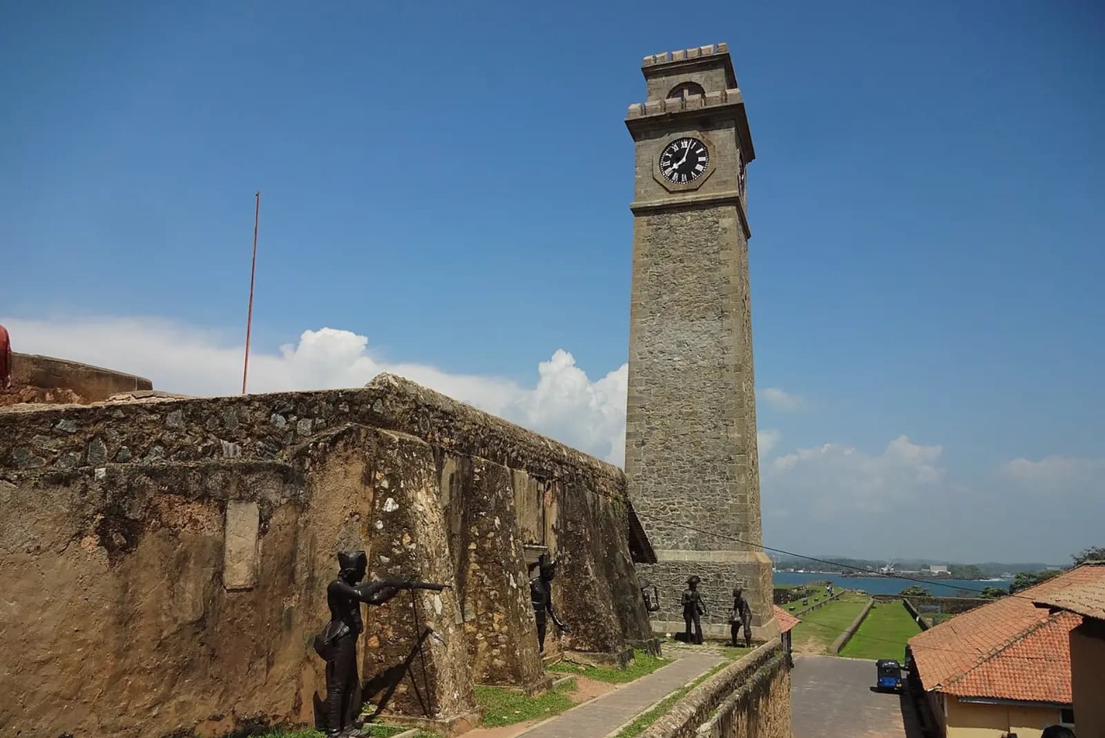 Galle Day Tour - Expert Guided Day Tour in Galle City, Galle Fort, Galle Lighthouse, Old Dutch Streets, Japanese Peace Pagoda, Galle Beach